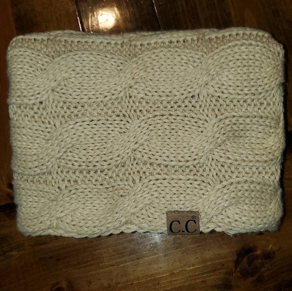 C.C infinity scarf - Picture 5 of 5